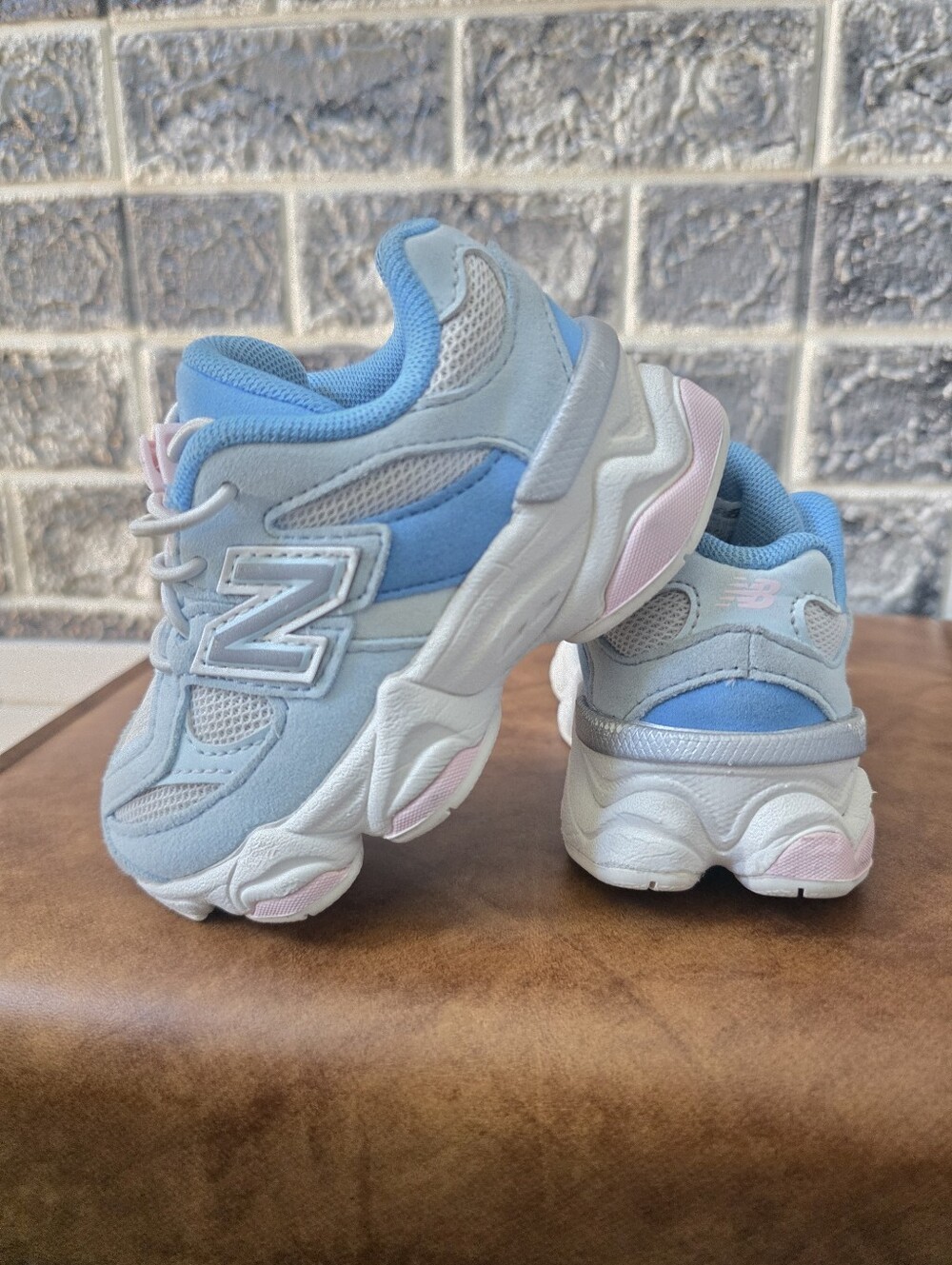 New Balance 9060 Kids Chunky Sneakers in Light Blue & Pink Size 6